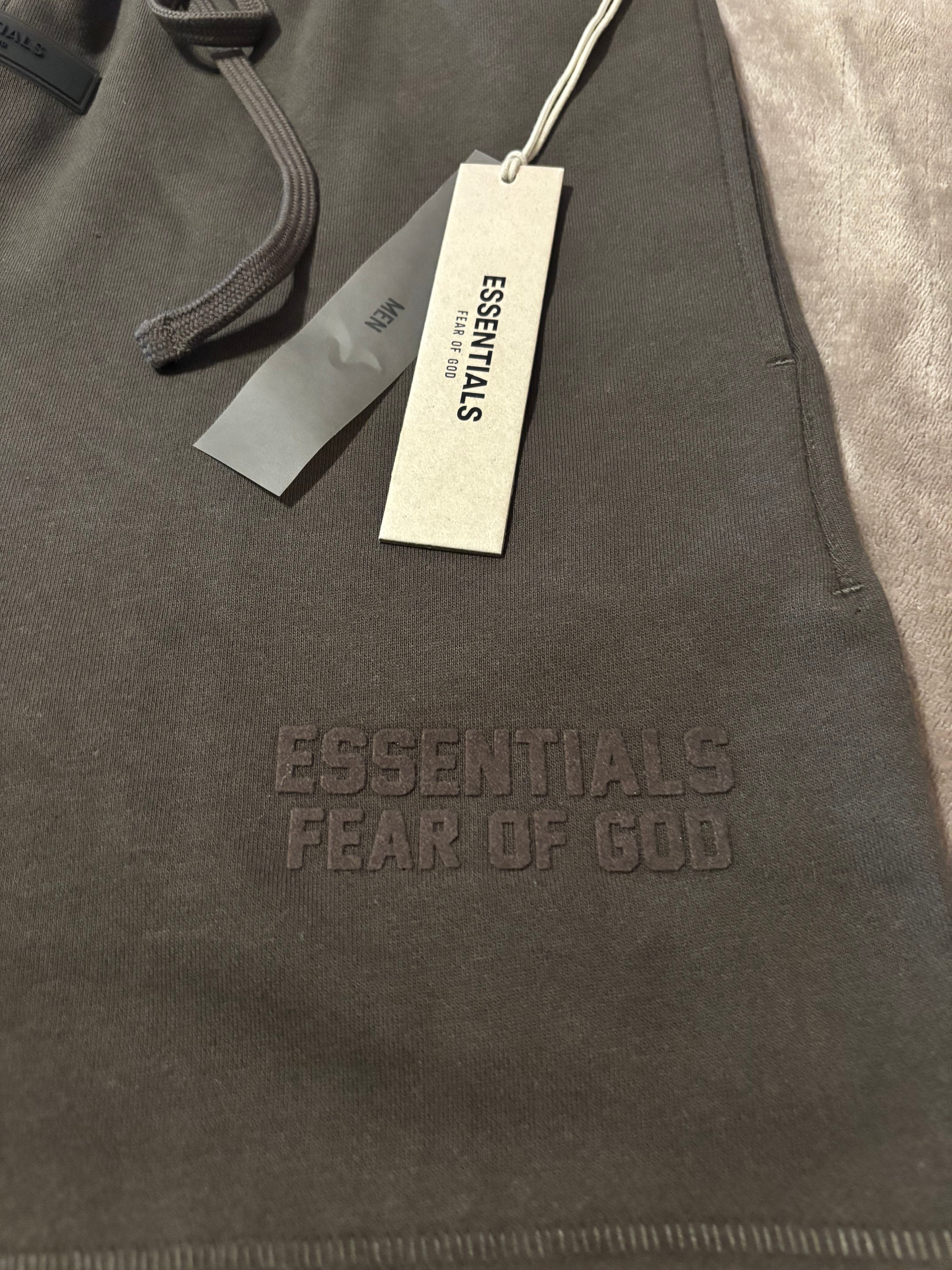 NEW Fear of God Essentials Off Black Shorts Size Small