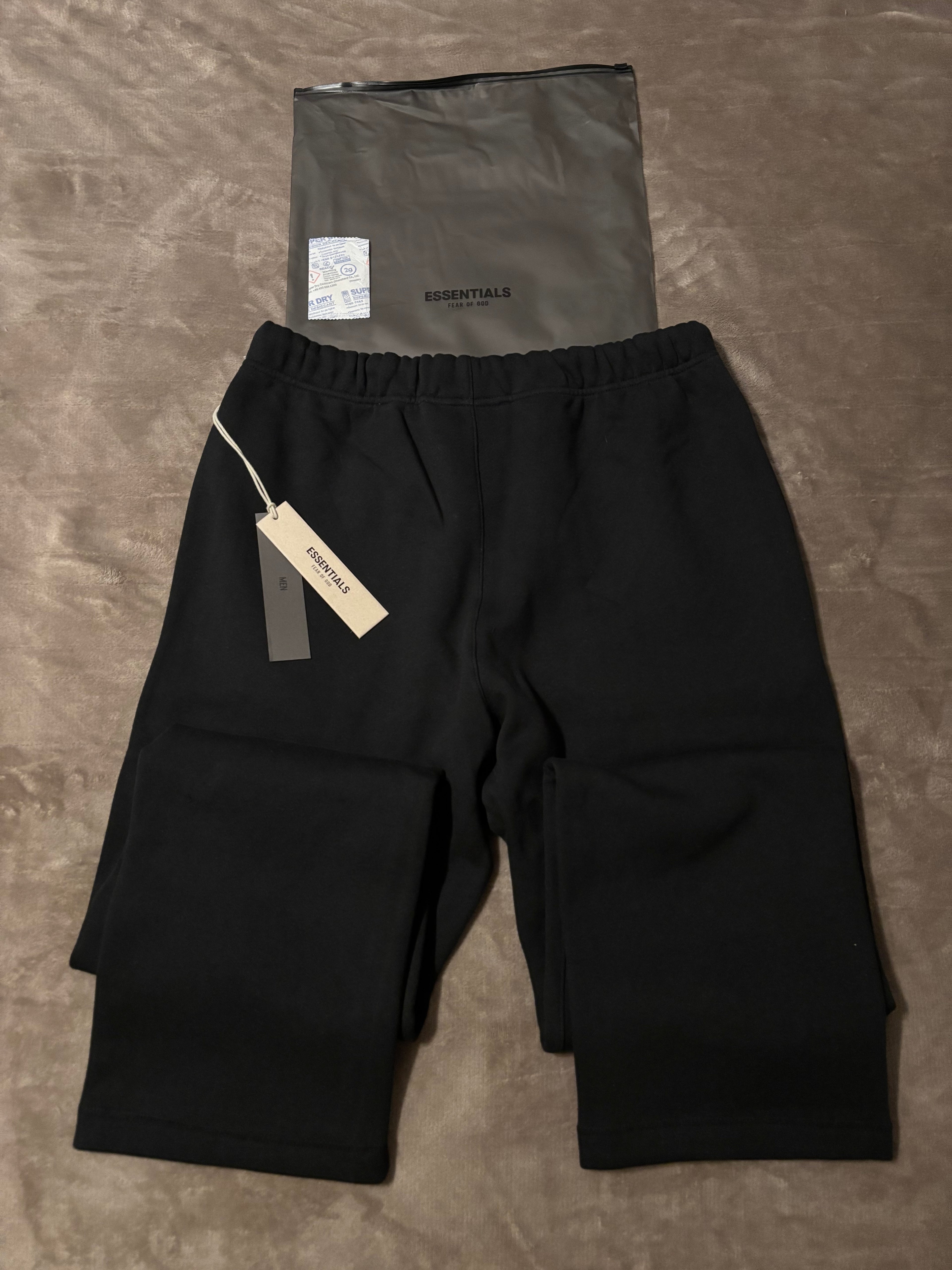 NEW Fear of God Essentials Black Relaxed Sweatpants Size XXS-XL 100% Authentic✅