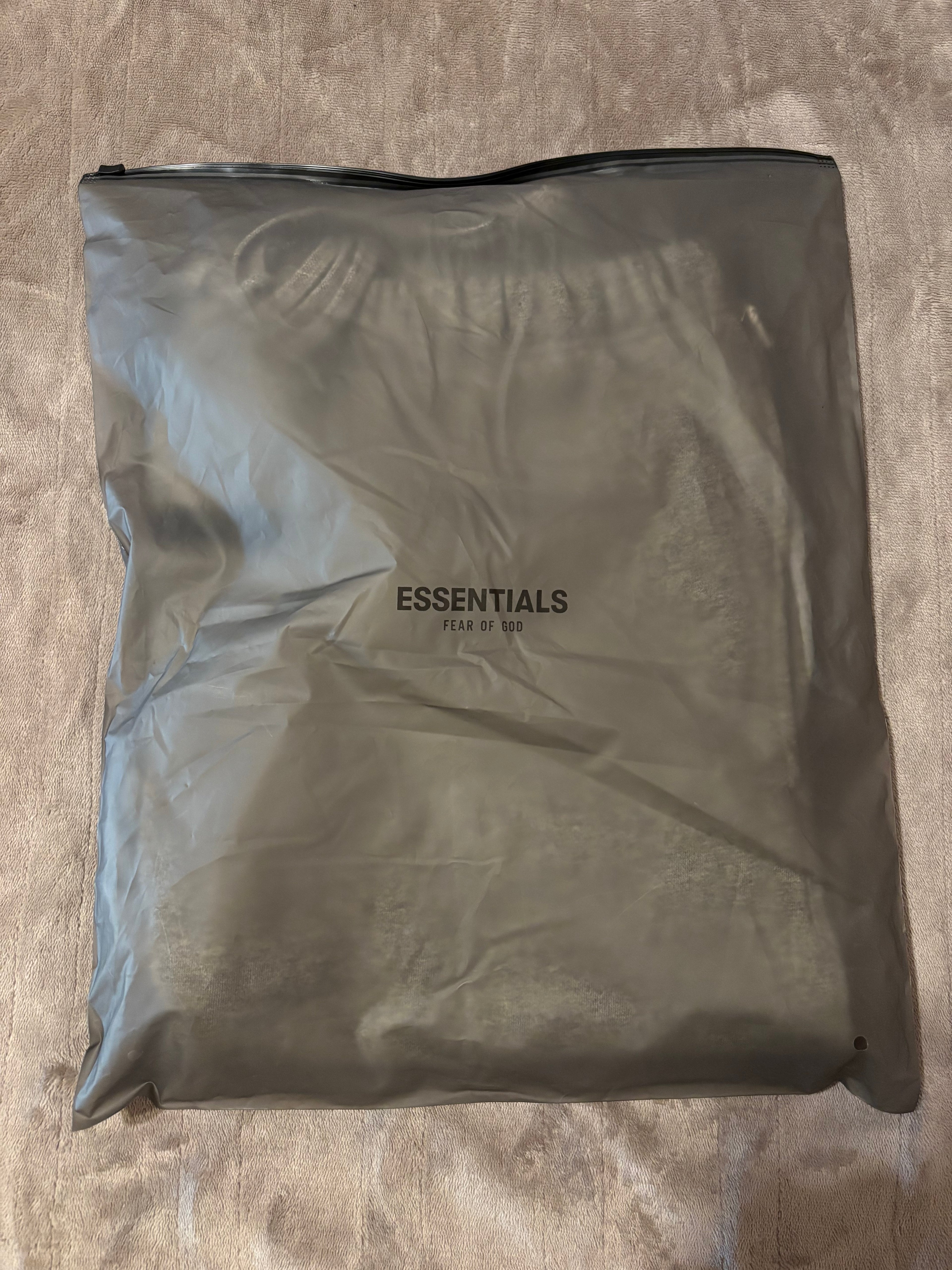 NEW Fear of God Essentials Dark Oatmeal Shorts Size XS-S