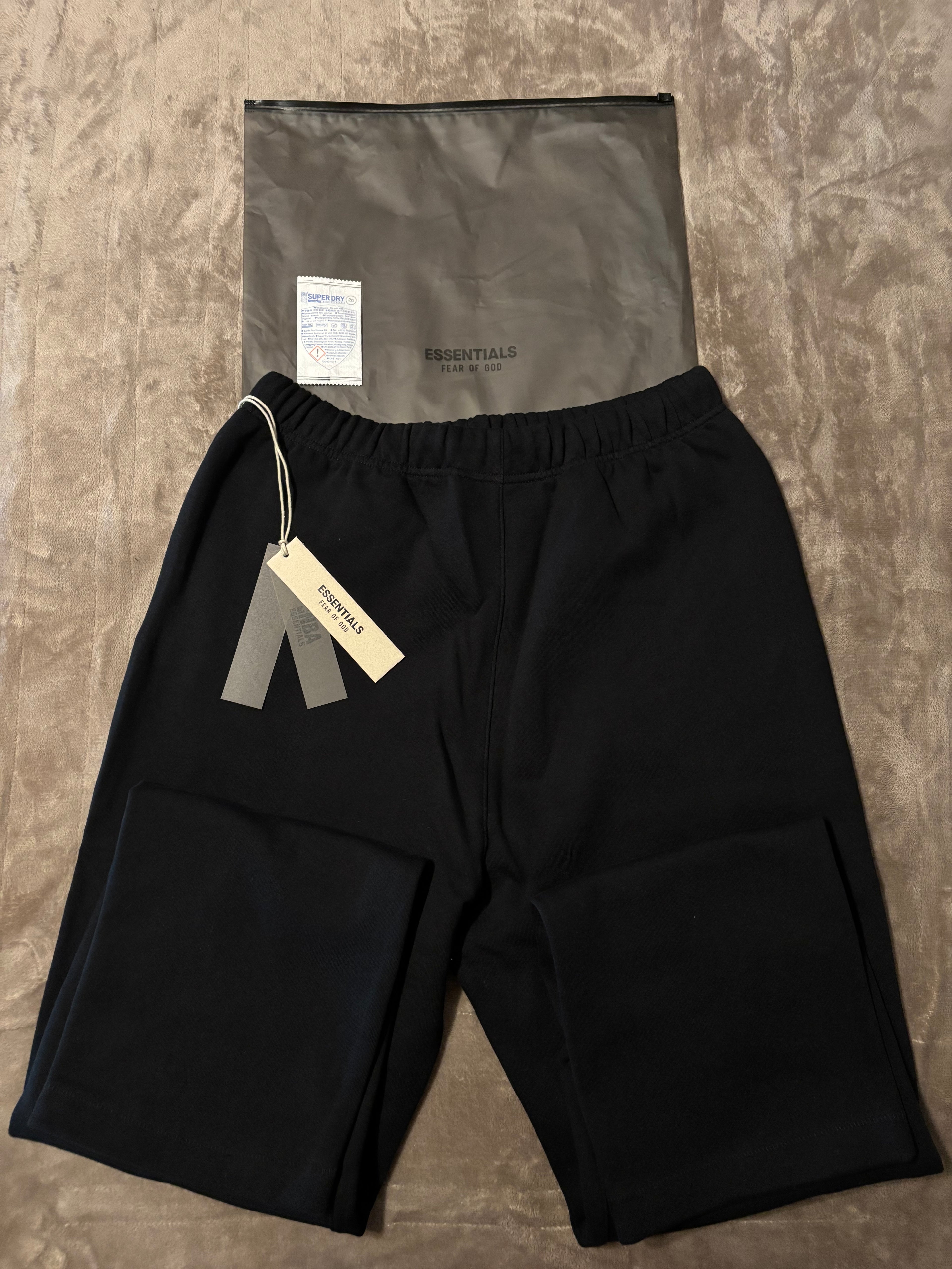 NEW NBA Fear of God Essentials Relaxed Black Sweatpants Size S-XL