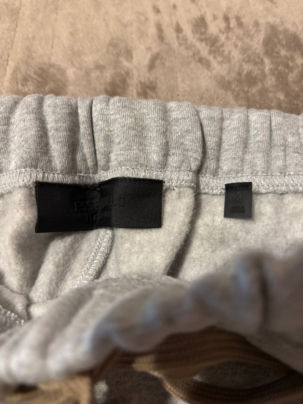NEW Fear of God Essentials Light Heather Grey Cuffed Sweatpants Size Medium