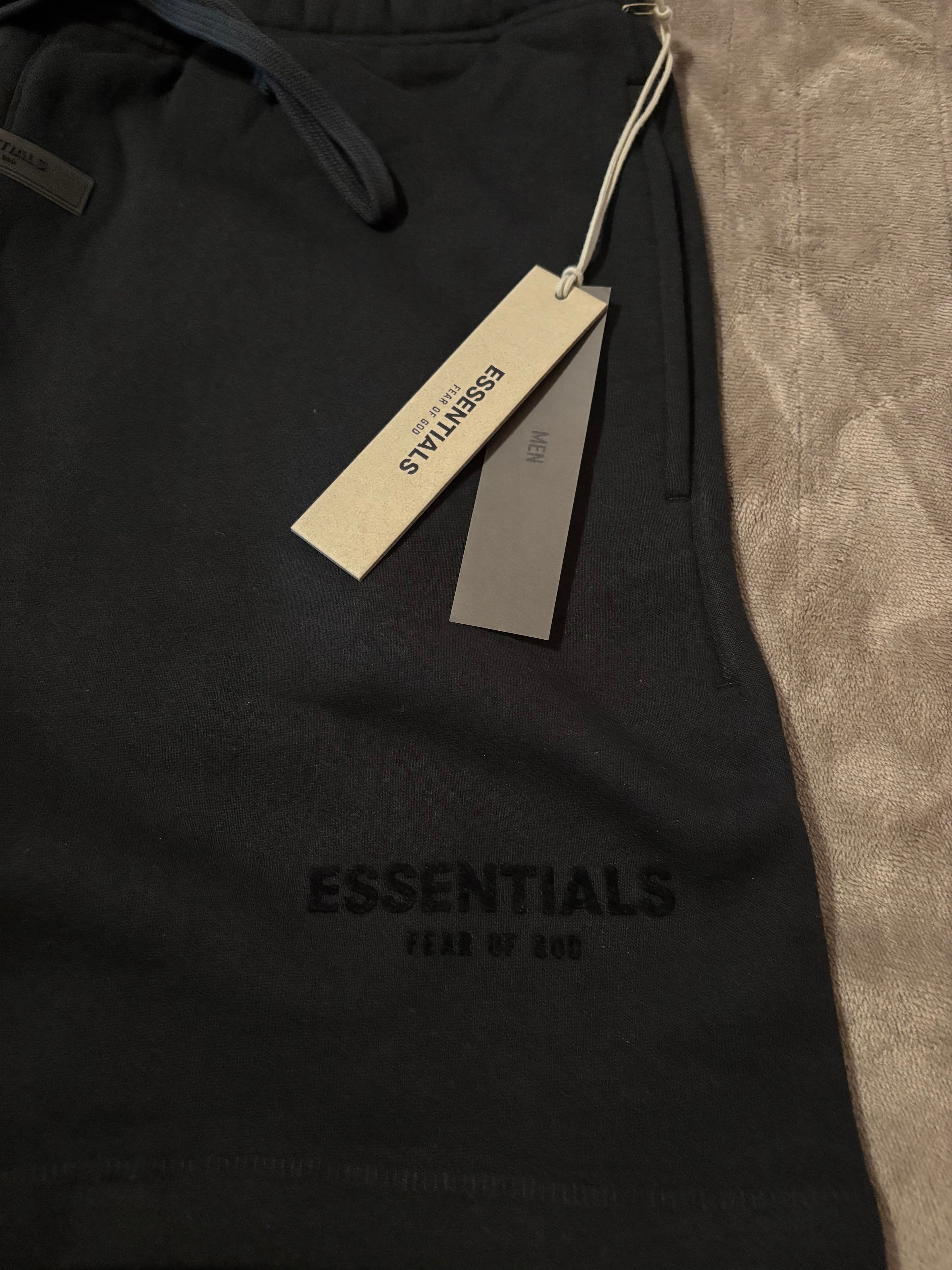 NEW Fear of God Essentials Black Shorts Size XS-XL 100% Authentic✅