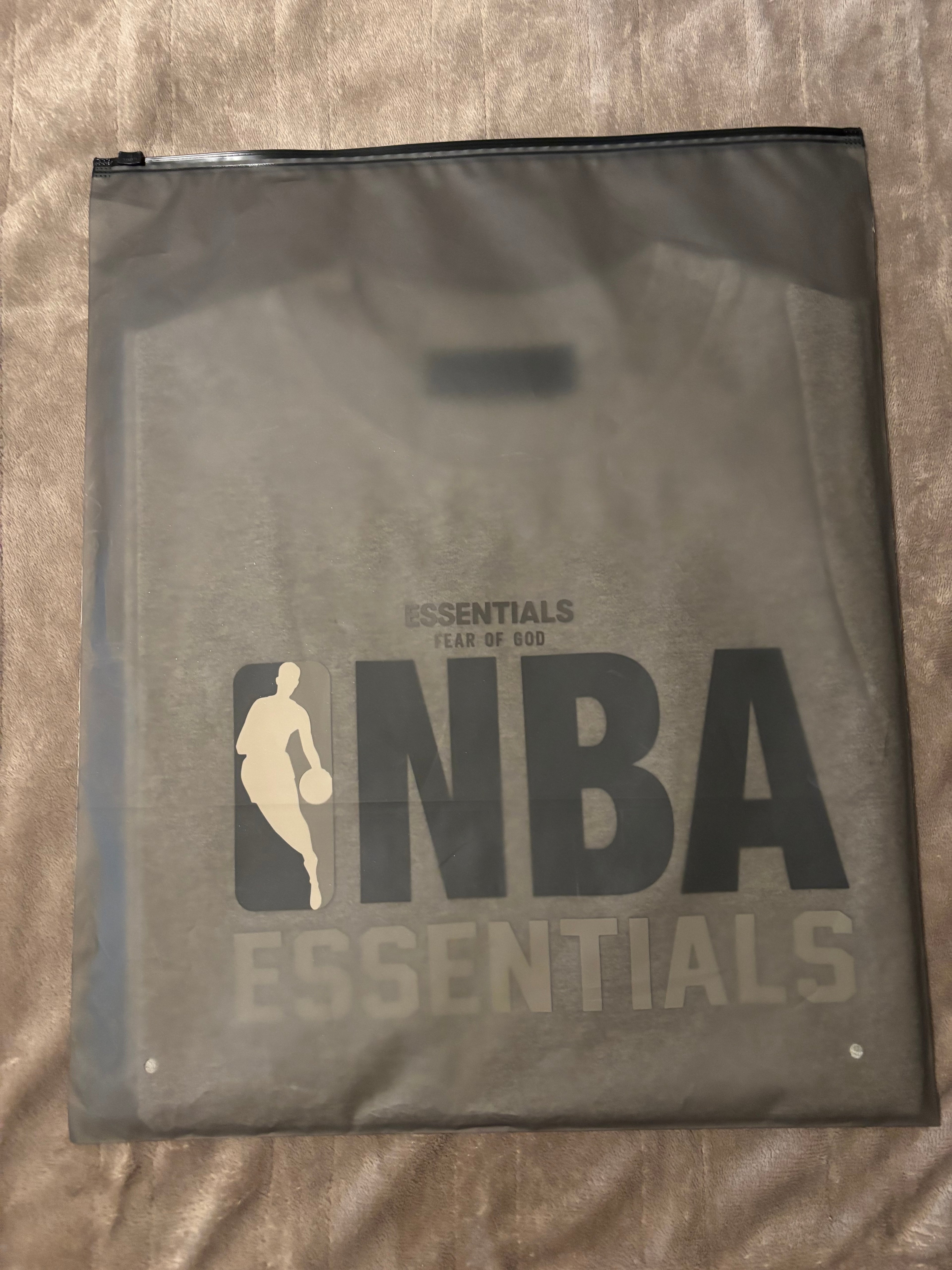 NEW NBA Fear of God Essentials Warm Heather T-Shirt Size S-M