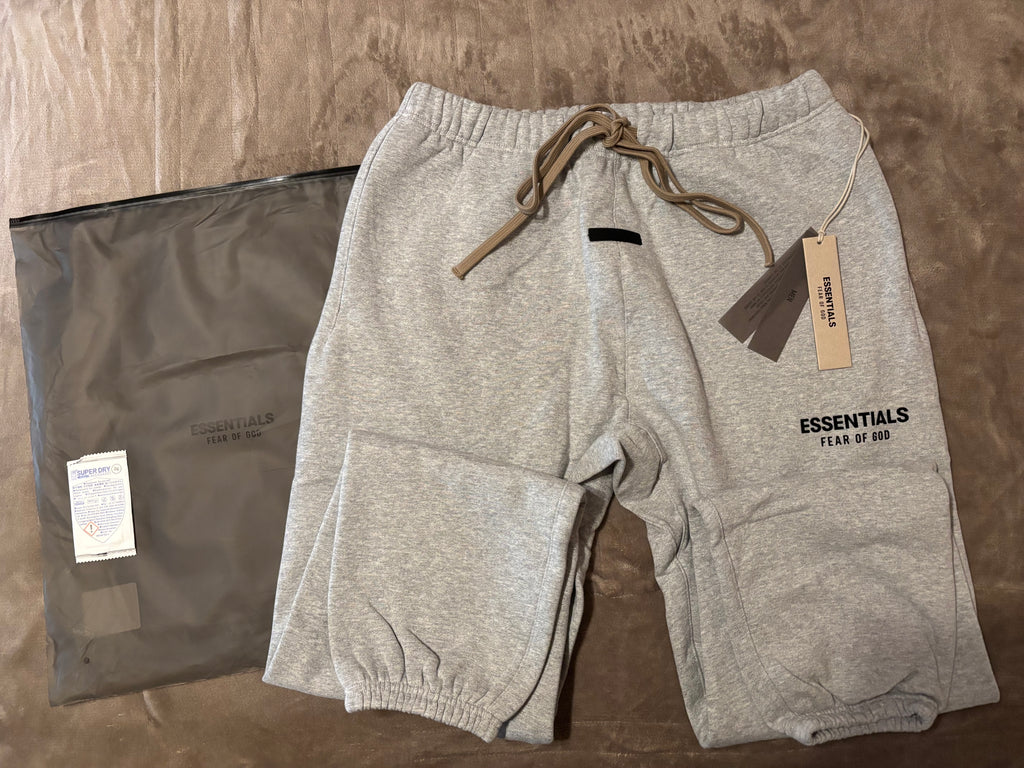 NEW Fear of God Essentials Light Heather Grey Cuffed Sweatpants Size Medium