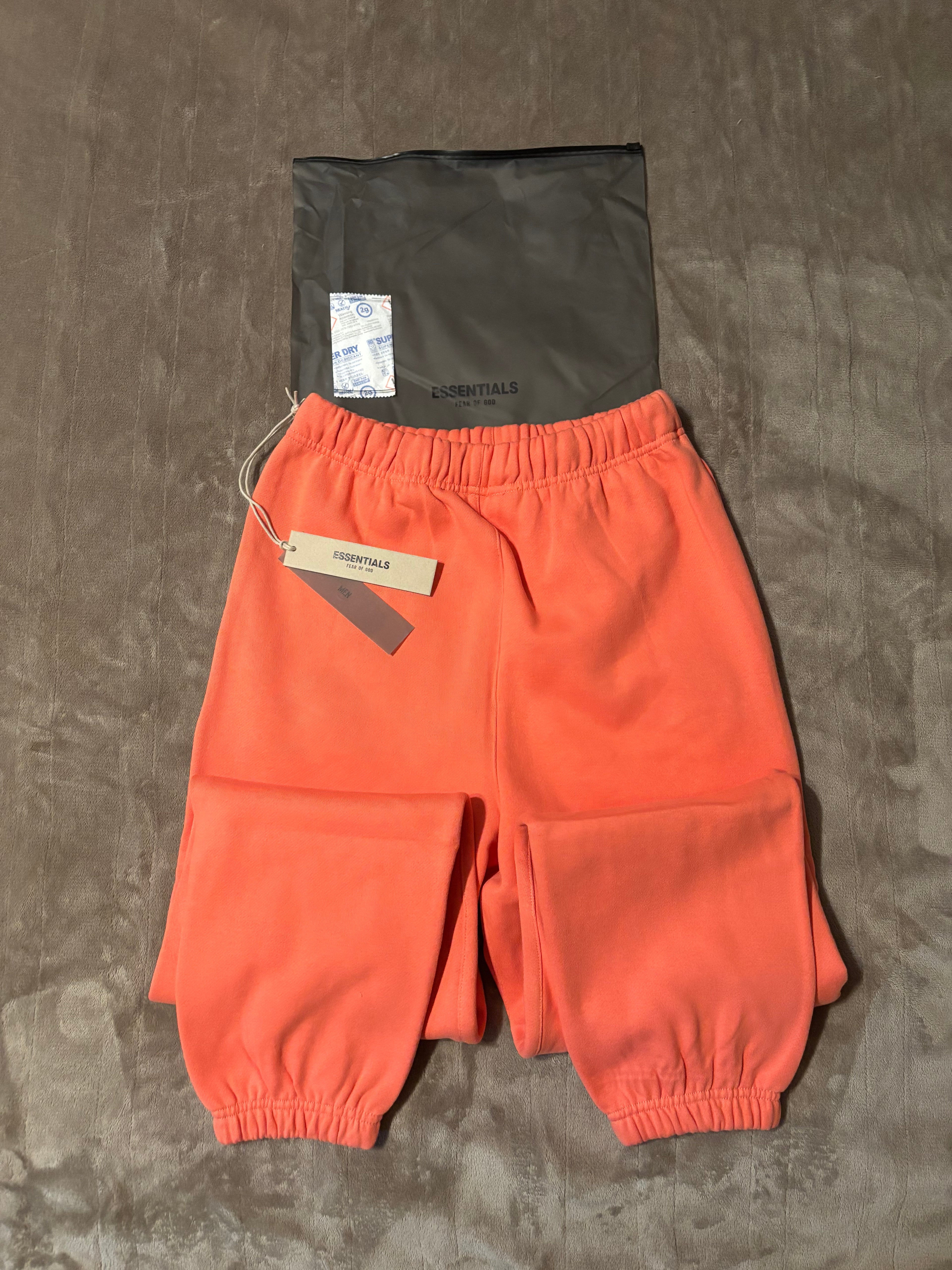 NEW Fear of God Essentials Coral Cuffed Sweatpants Size XXS 100% Authentic✅