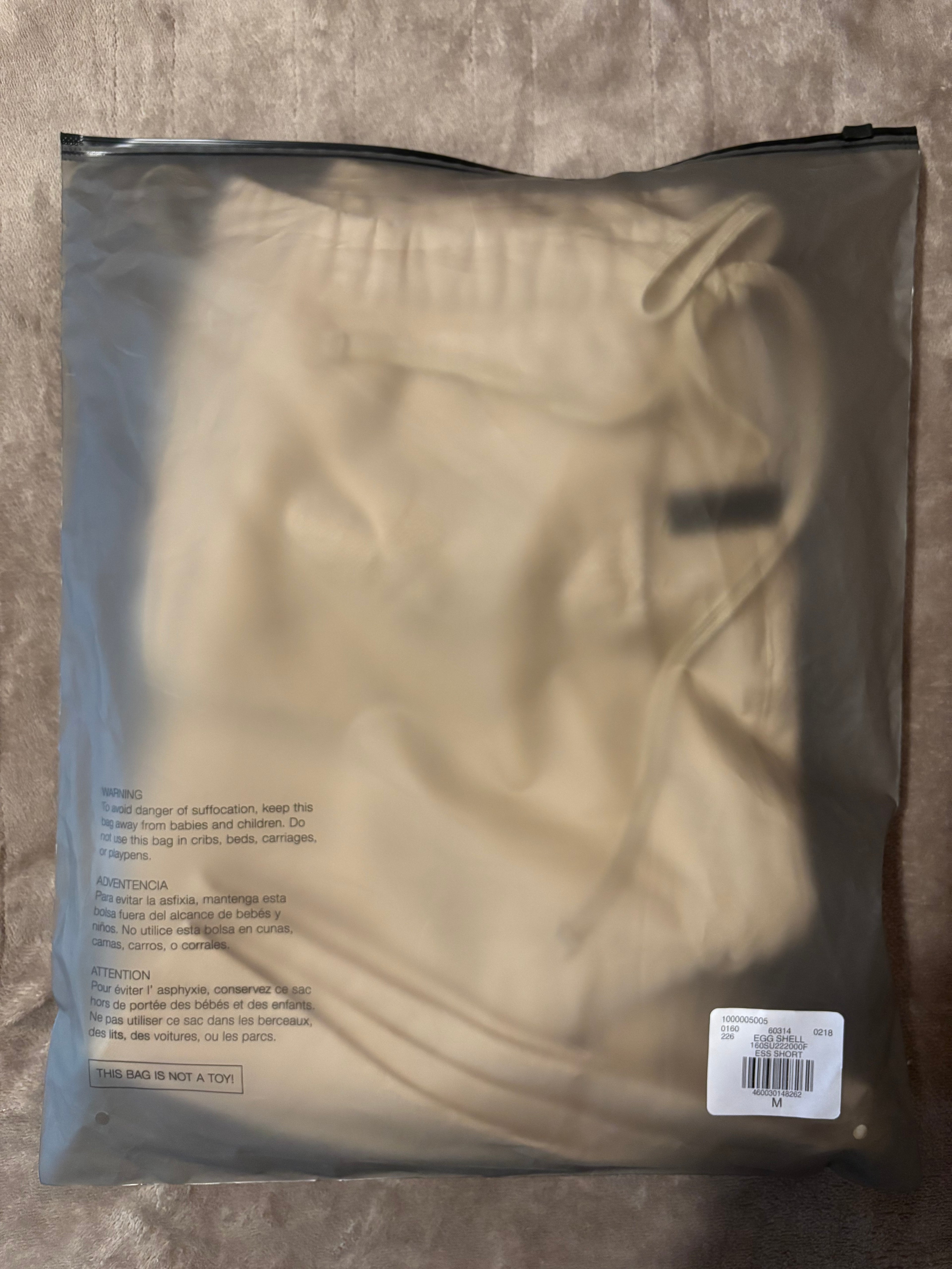 NEW Fear of God Essentials Eggshell Shorts Size Medium