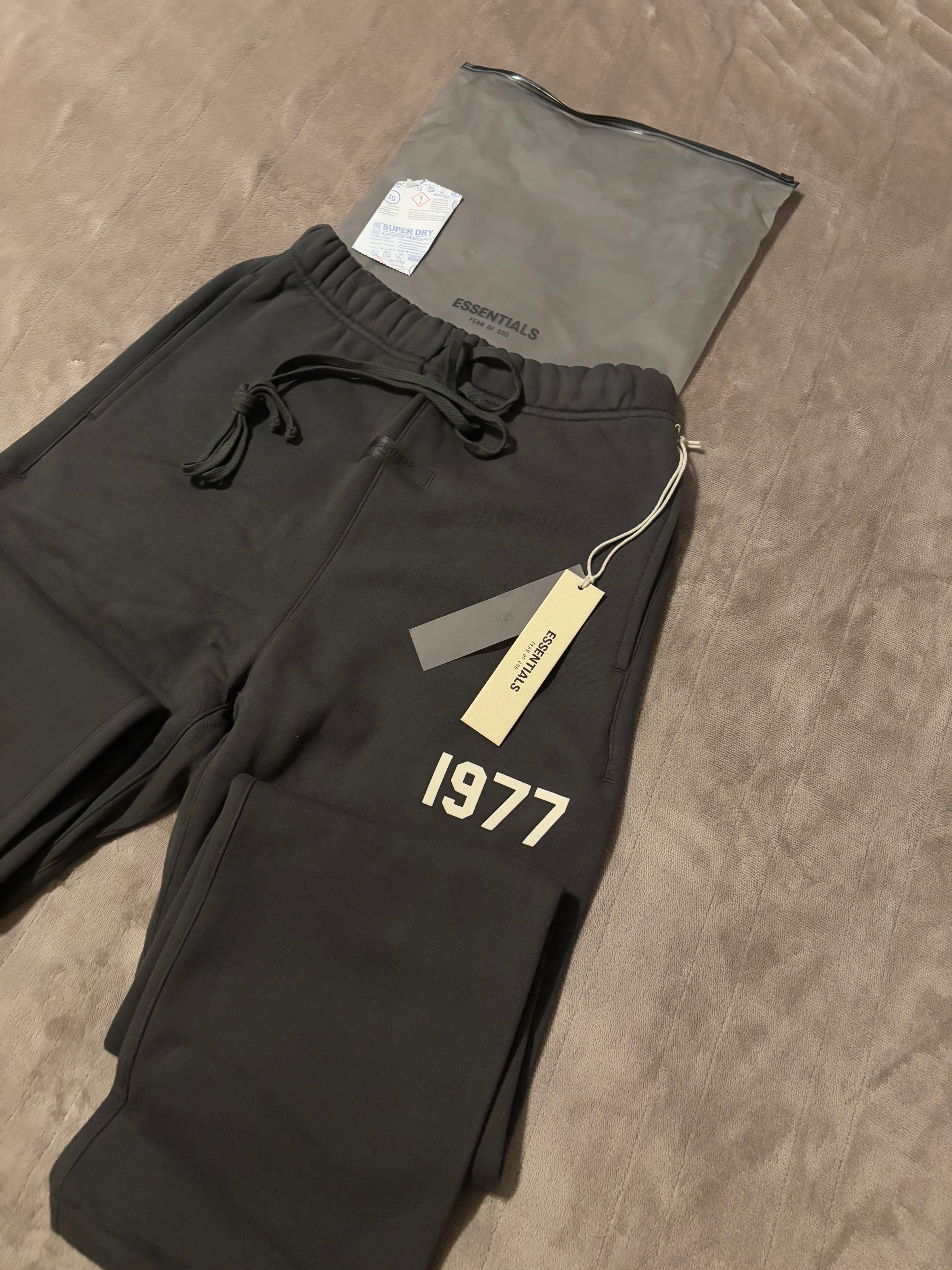 NEW Fear of God Essentials Iron Relaxed Sweatpants Size XS-S