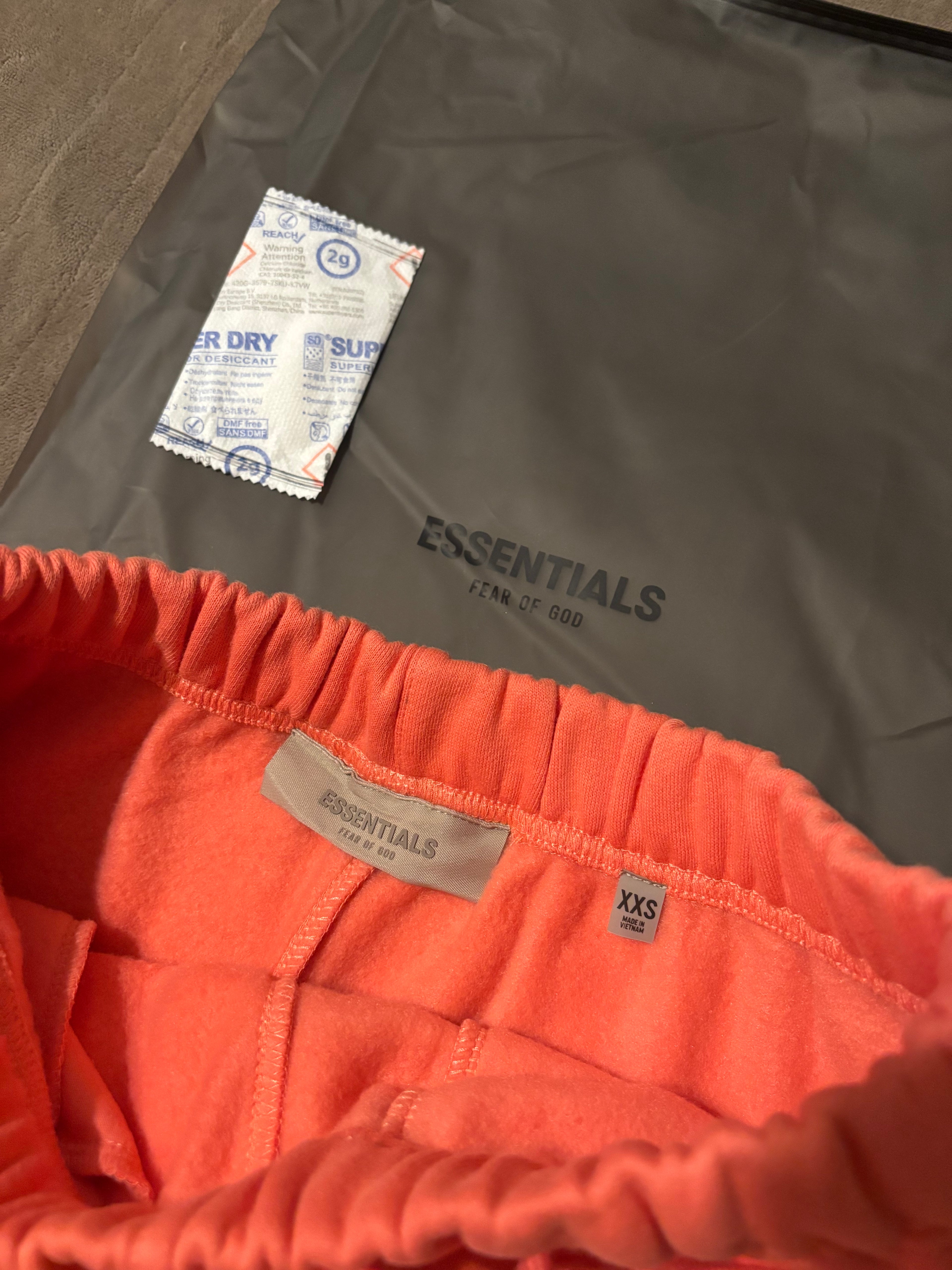 NEW Fear of God Essentials Coral Cuffed Sweatpants Size XXS 100% Authentic✅