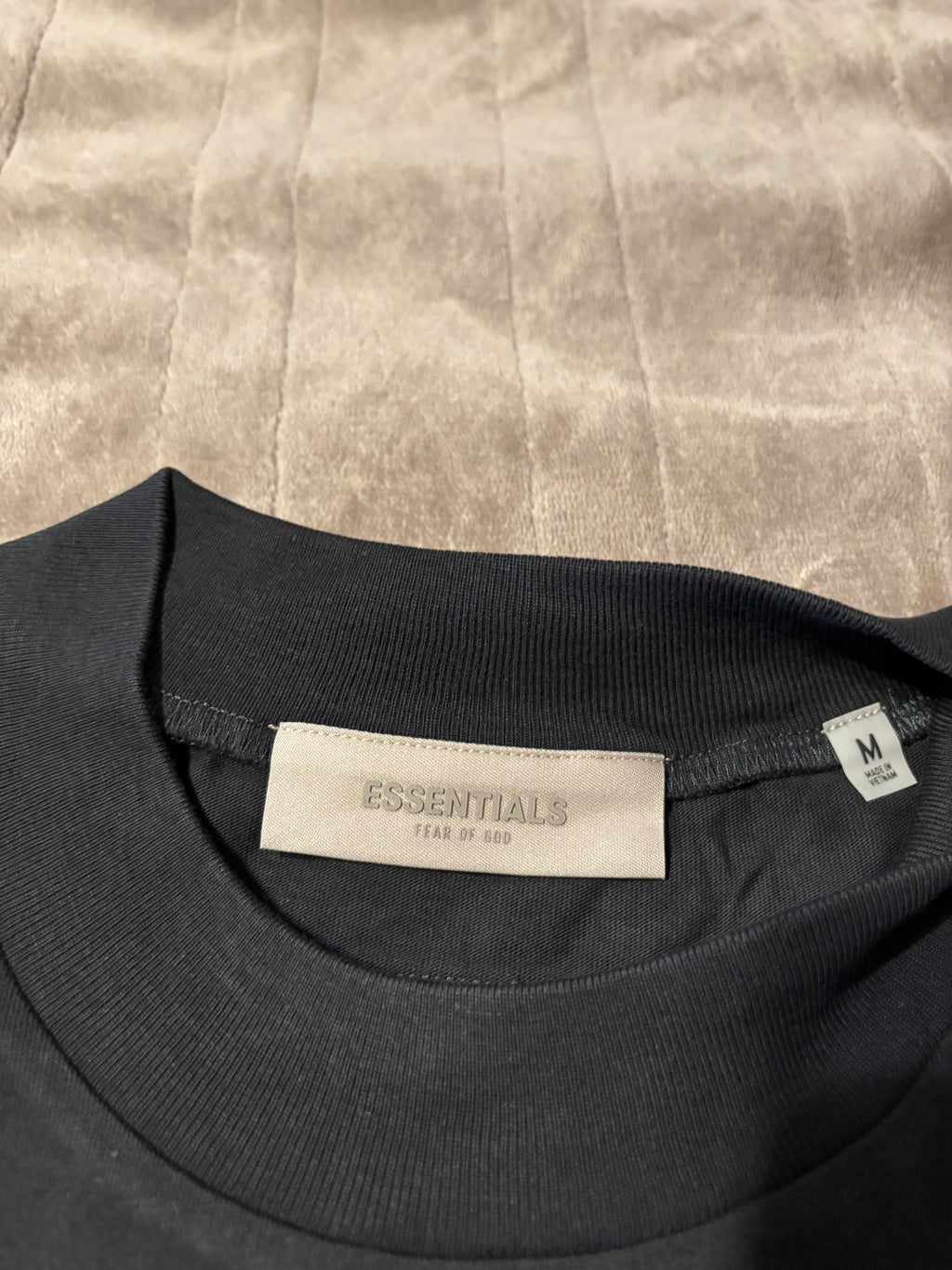 NEW Fear of God Essentials Black T-Shirt Size XS-M 100% Authentic✅