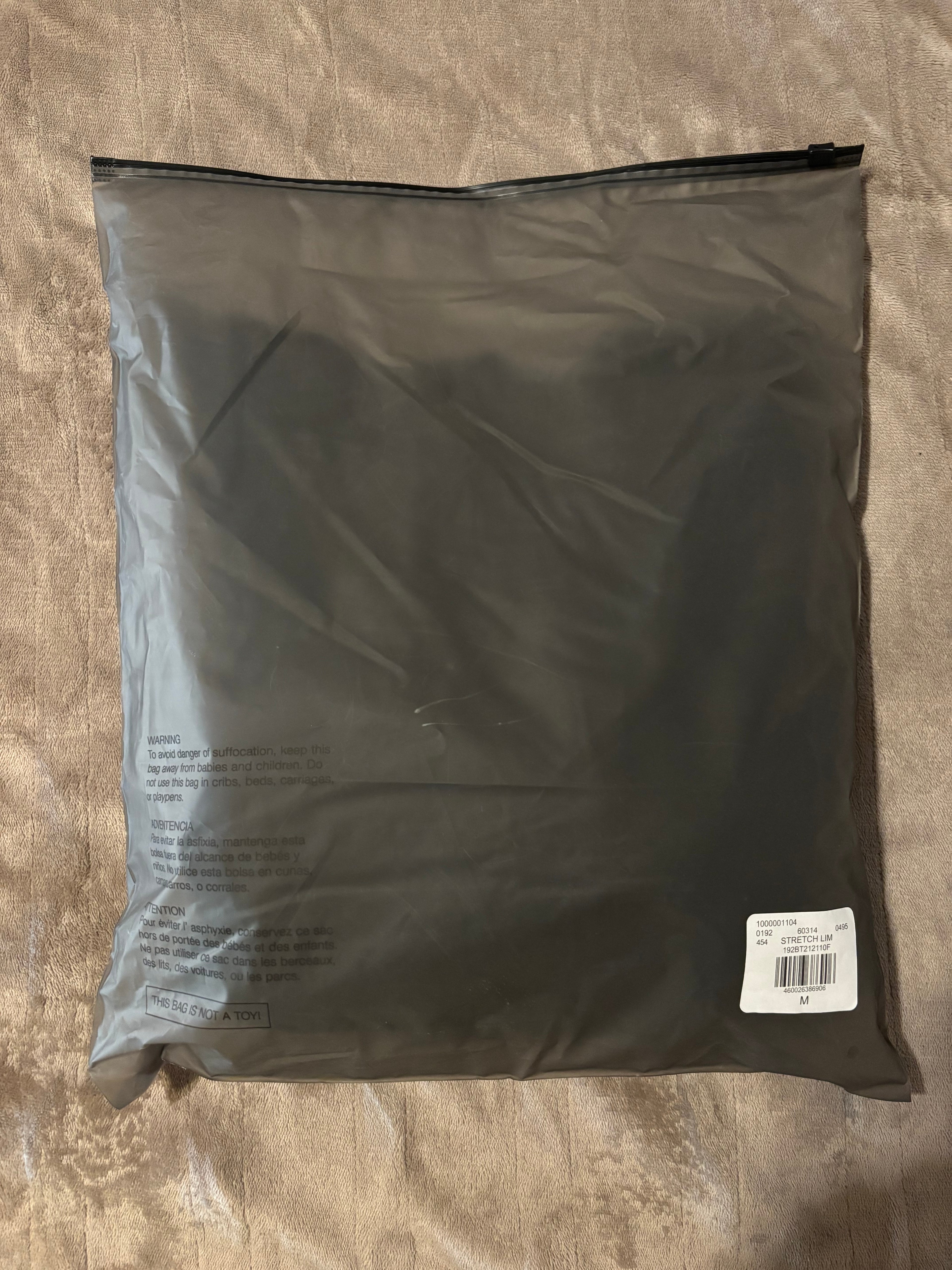 NEW Fear of God Essentials Black Hoodie Size Medium 100% Authentic✅