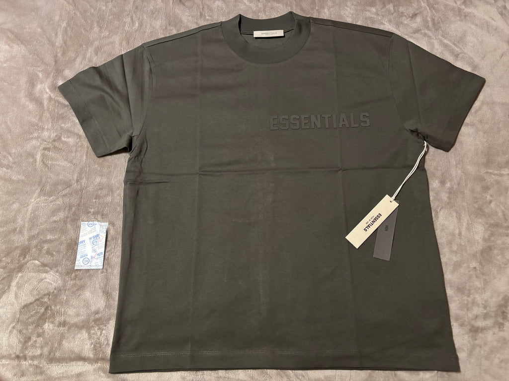 NEW Fear of God Essentials Off Black T-Shirt Size Large
