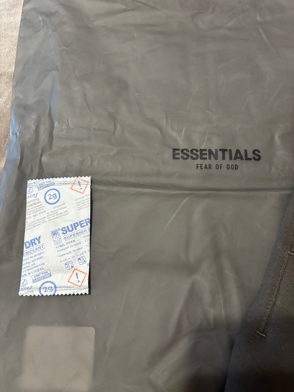 NEW Fear of God Essentials Off Black Shorts Size Small