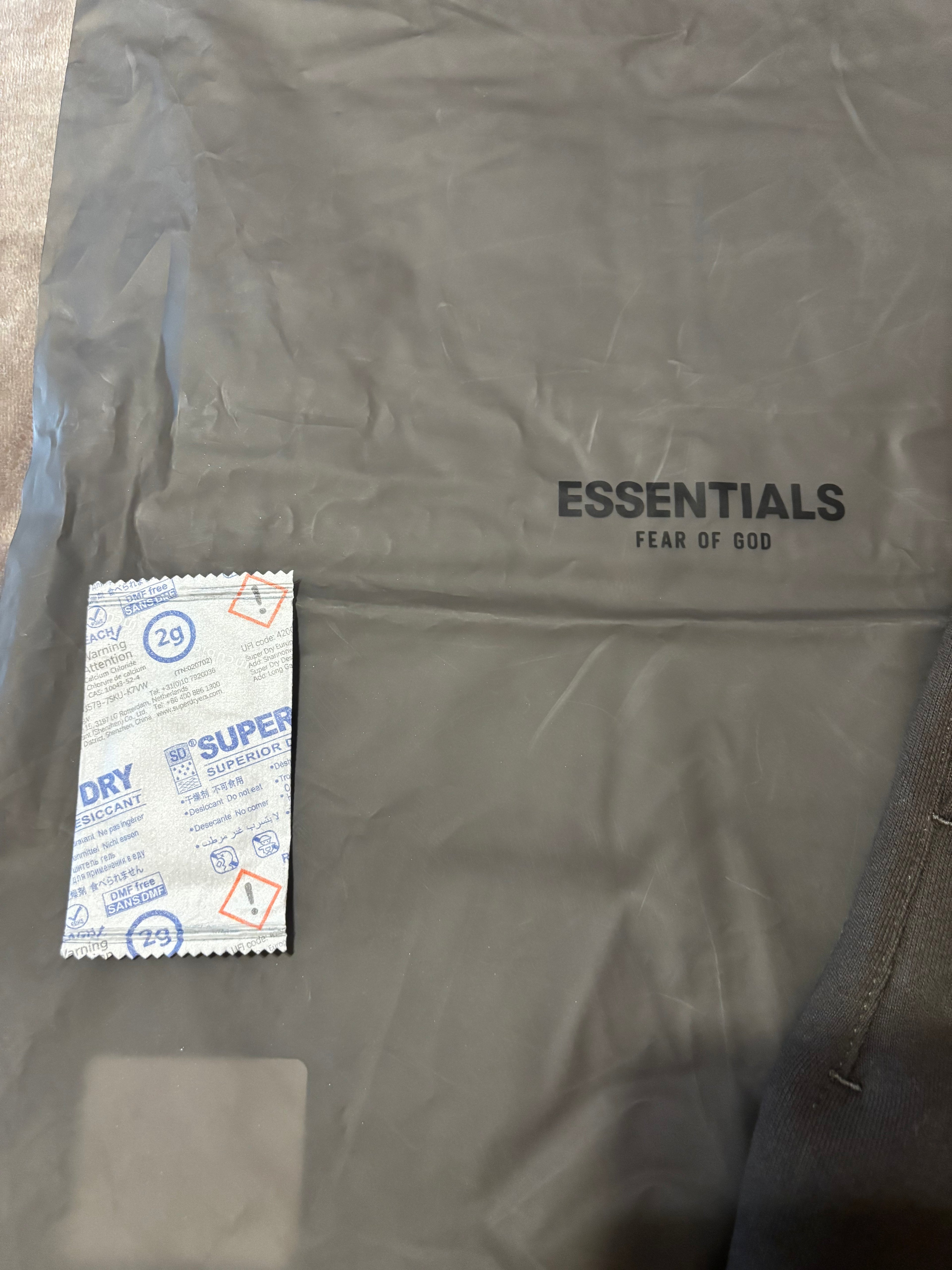 NEW Fear of God Essentials Off Black Shorts Size Small