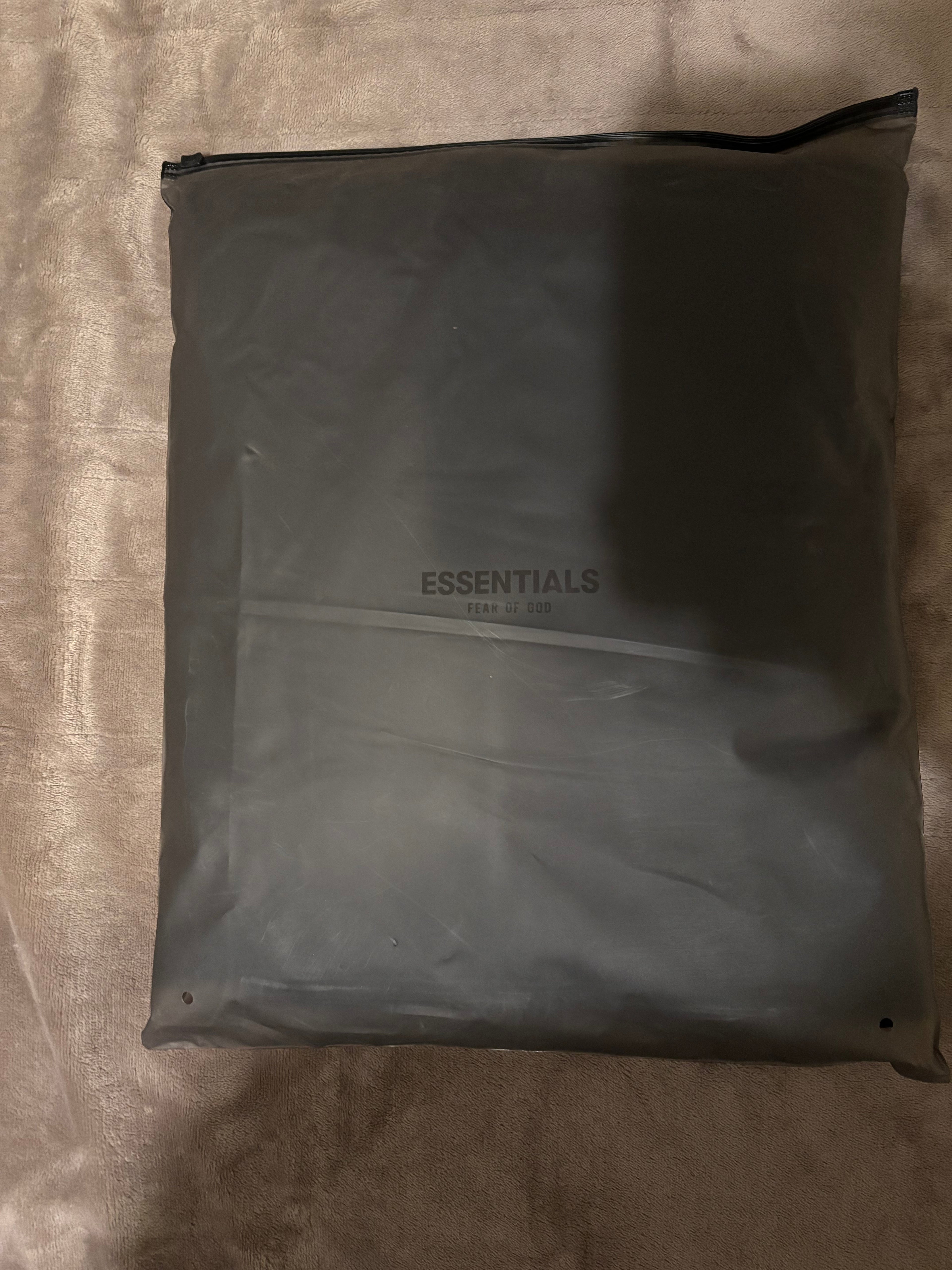 NEW Fear of God Essentials Black Hoodie Size XL 100% Authentic✅