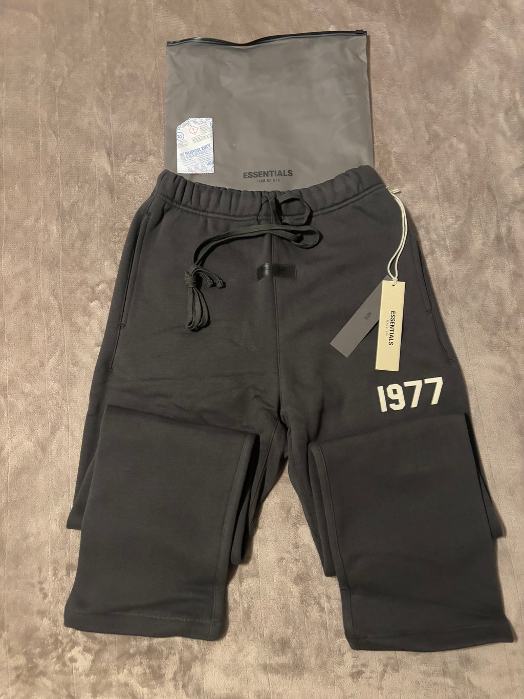 NEW Fear of God Essentials Iron Relaxed Sweatpants Size XS-S