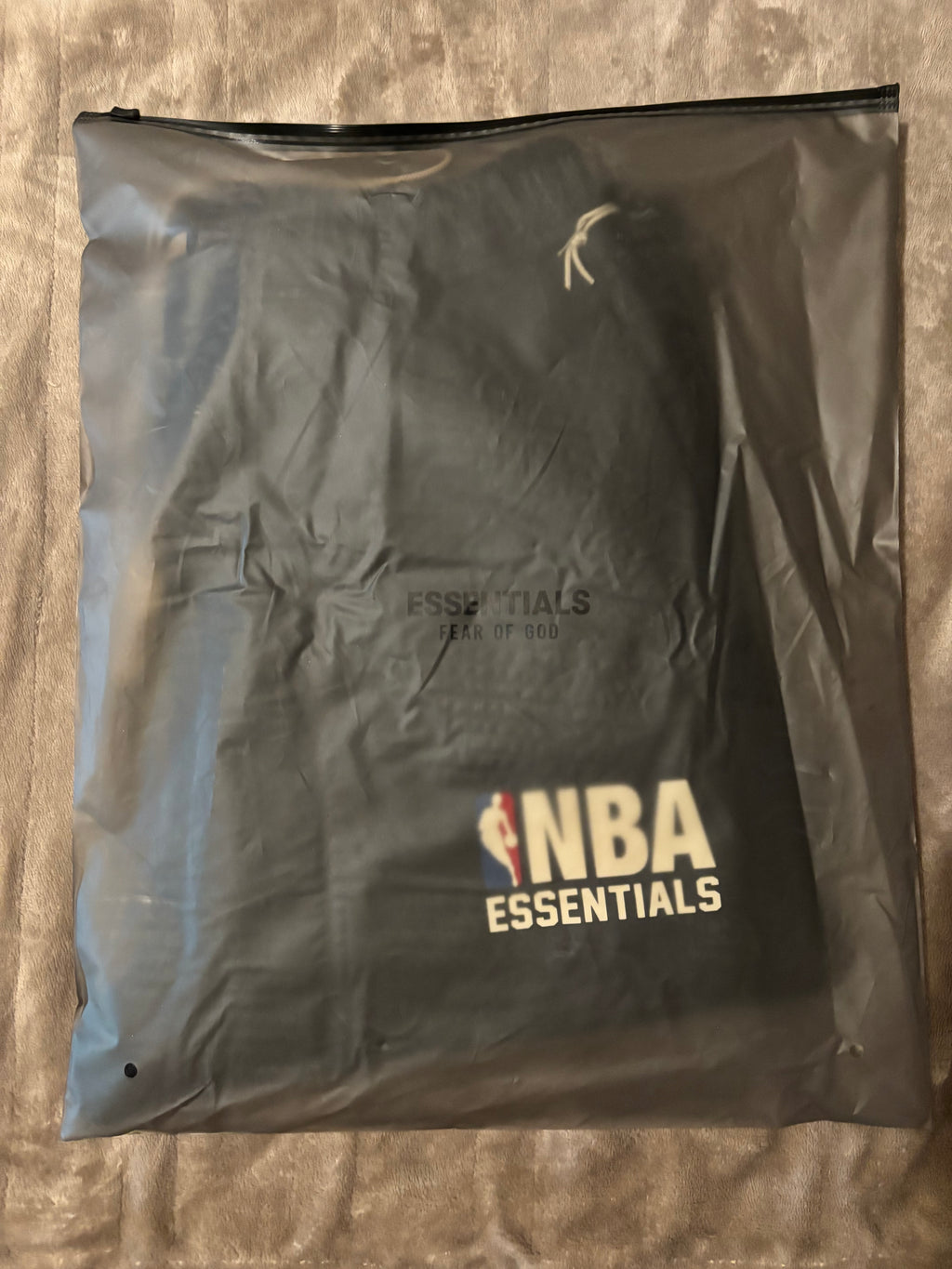 NEW NBA Fear of God Essentials Black Relaxed Sweatpants Size XS-M