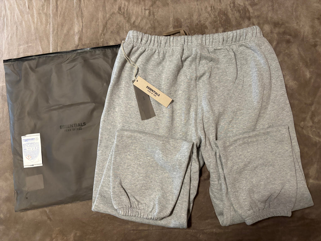 NEW Fear of God Essentials Light Heather Grey Cuffed Sweatpants Size Medium