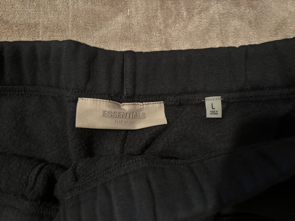 NEW Fear of God Essentials Black Shorts Size XS-XL 100% Authentic✅