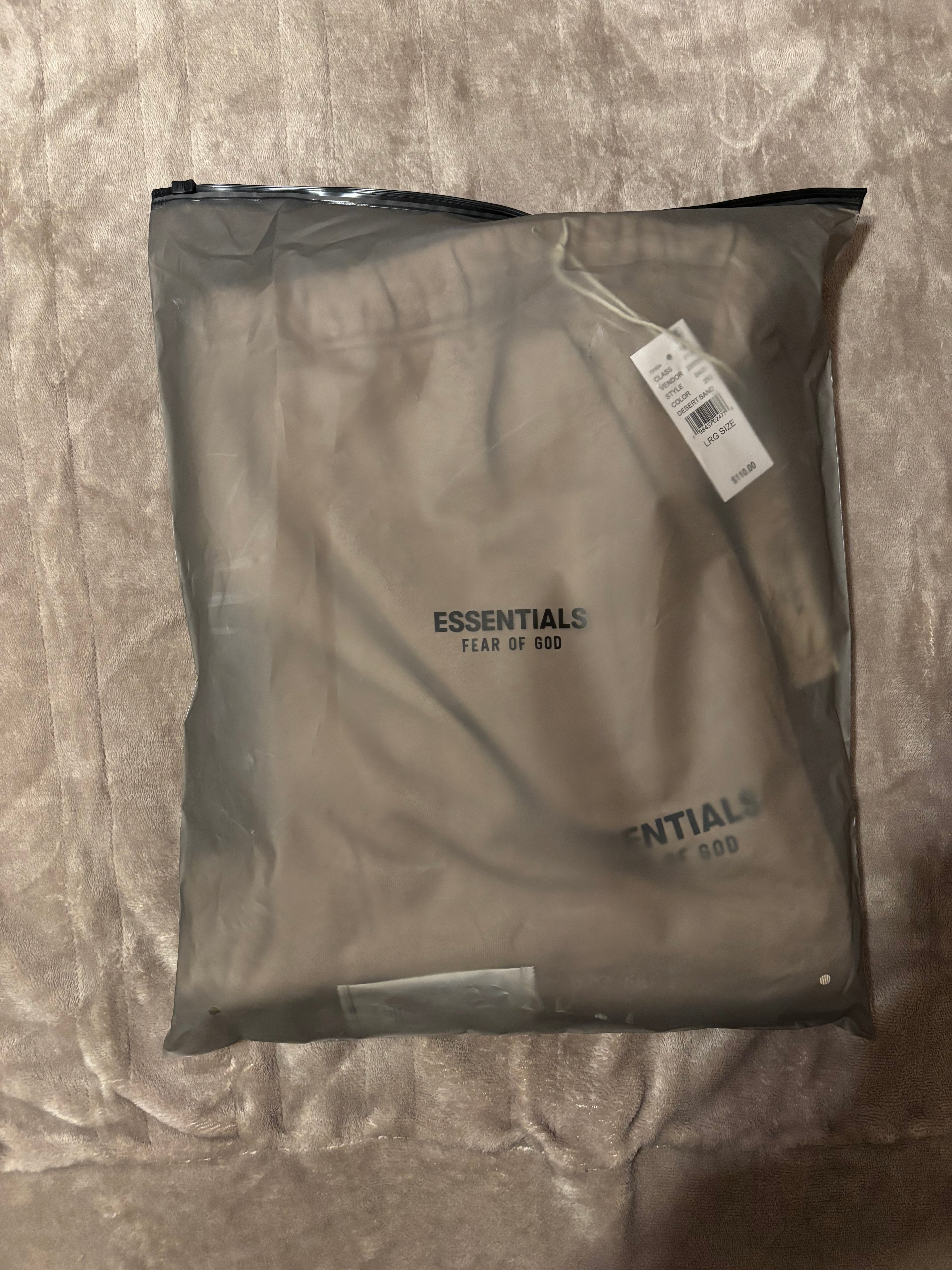 NEW Fear of God Essentials Desert Sand Cuffed Sweatpants Size Large
