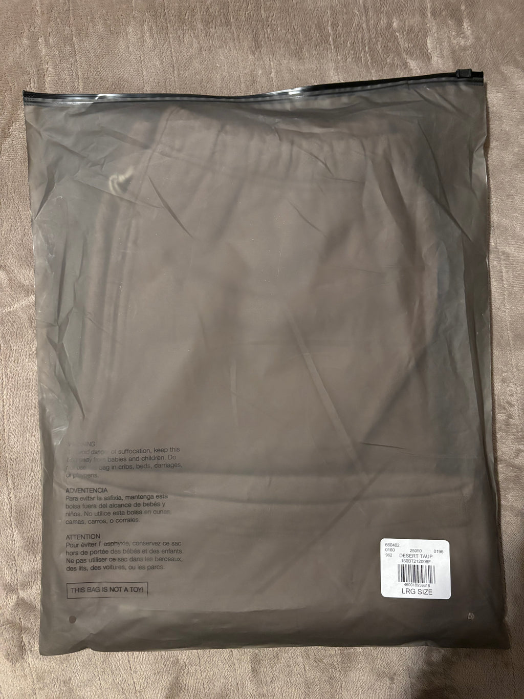 NEW Fear of God Essentials Desert Taupe Shorts Size Large