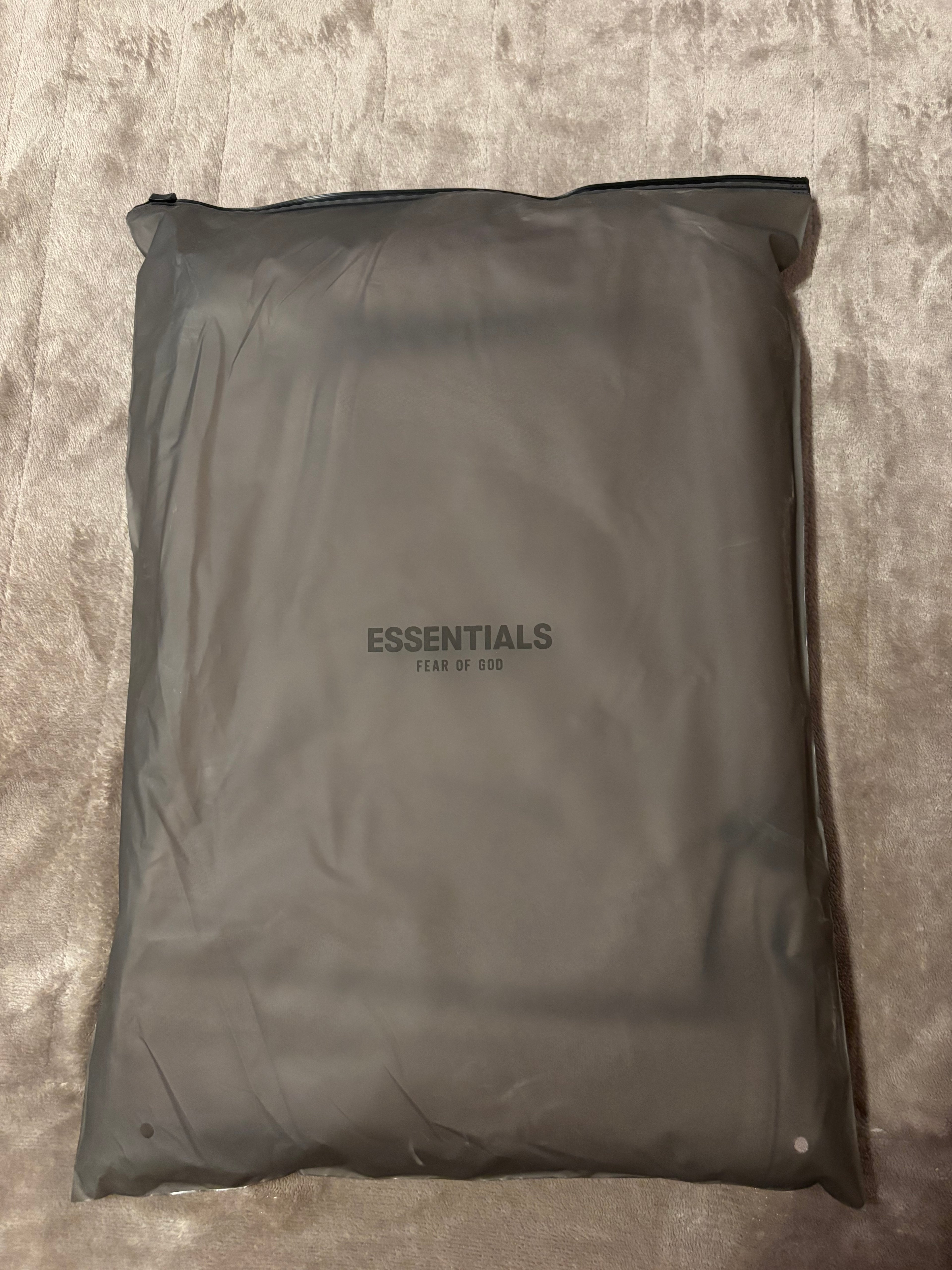 NEW Fear of God Essentials Desert Taupe Cuffed Sweatpants Size S-M