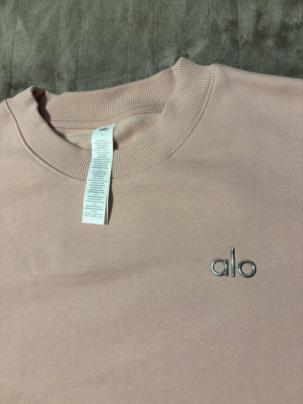 NEW Alo Yoga Pink Quartz Unisex Crewneck Size XS-L