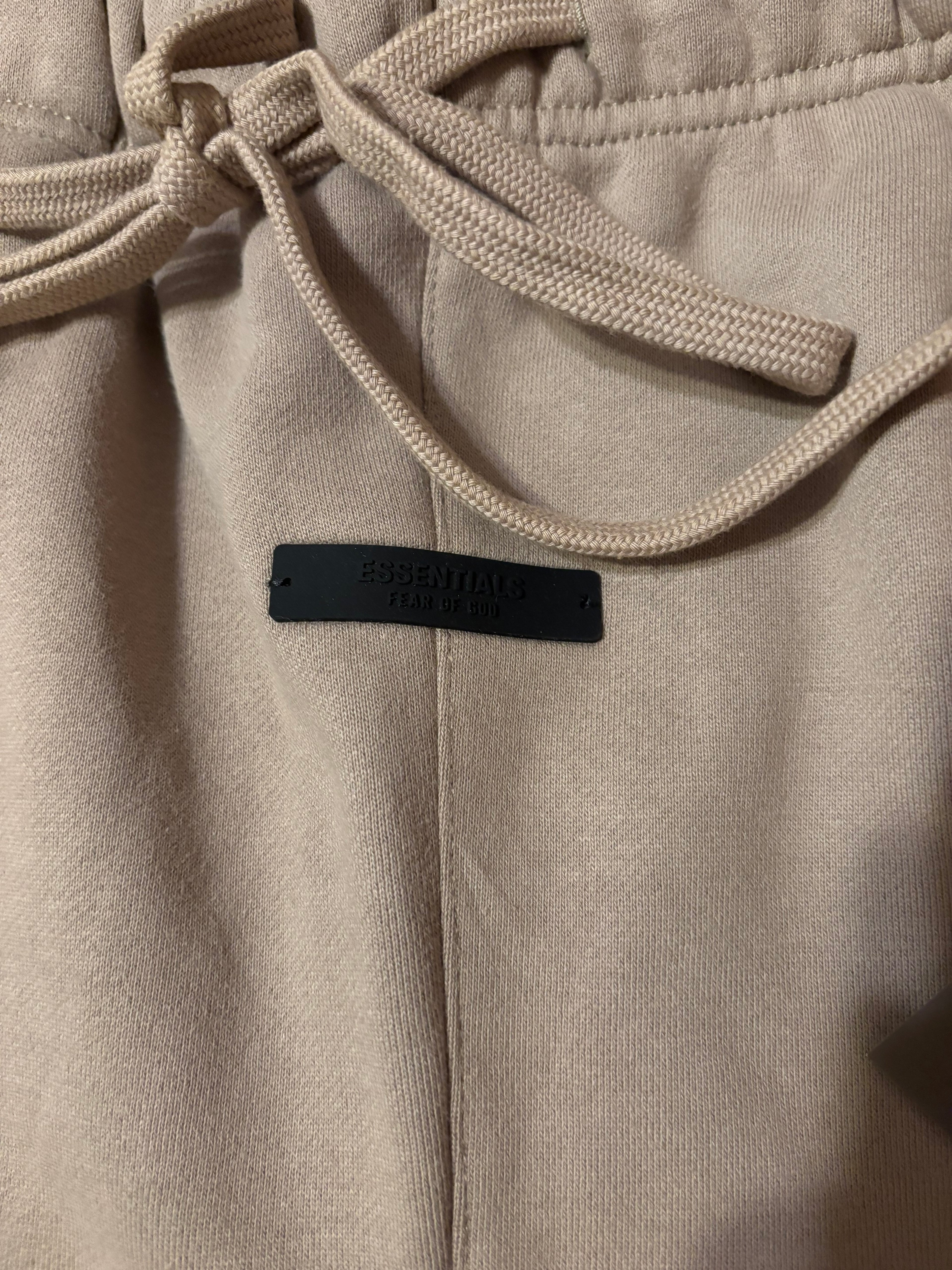 NEW Fear of God Essentials Desert Sand Cuffed Sweatpants Size Large