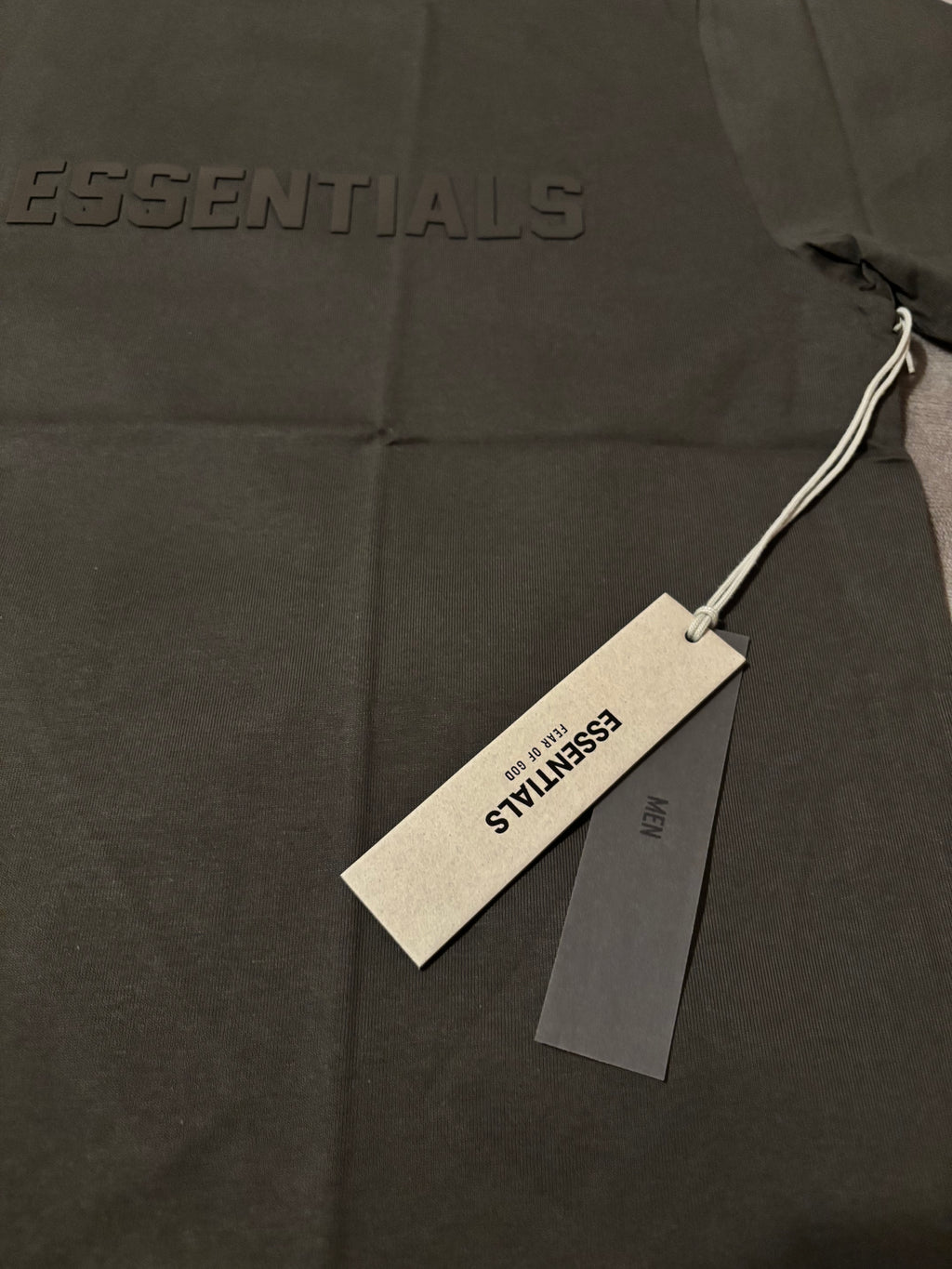 NEW Fear of God Essentials Off Black T-Shirt Size Large