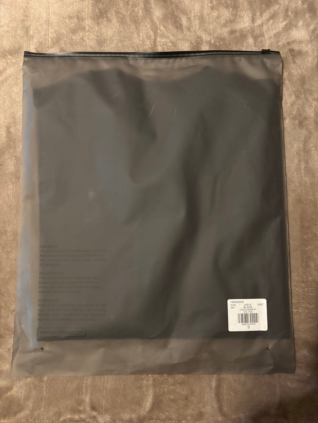 NEW NBA Fear of God Essentials Black T-Shirt Size S-M