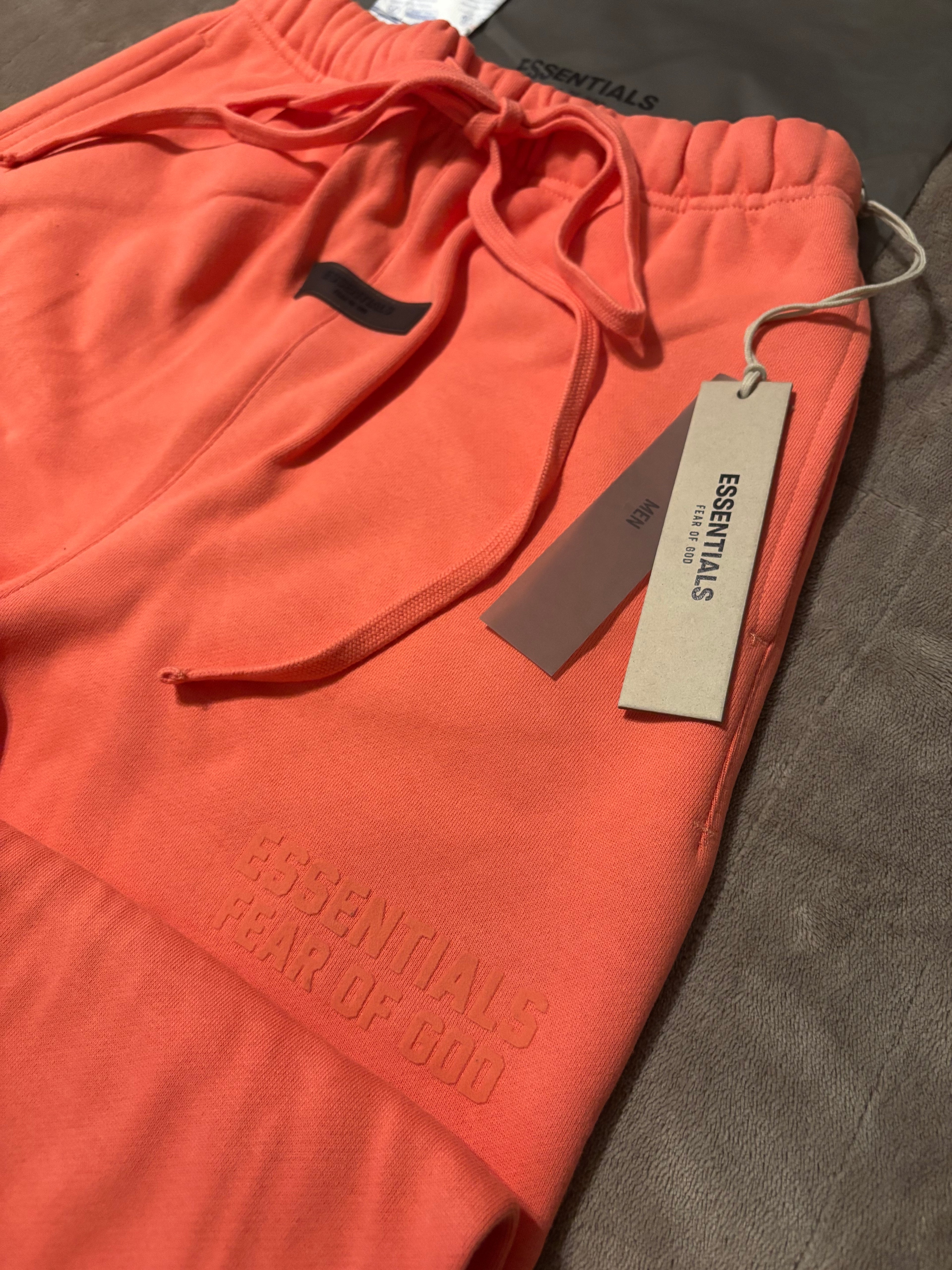 NEW Fear of God Essentials Coral Cuffed Sweatpants Size XXS 100% Authentic✅